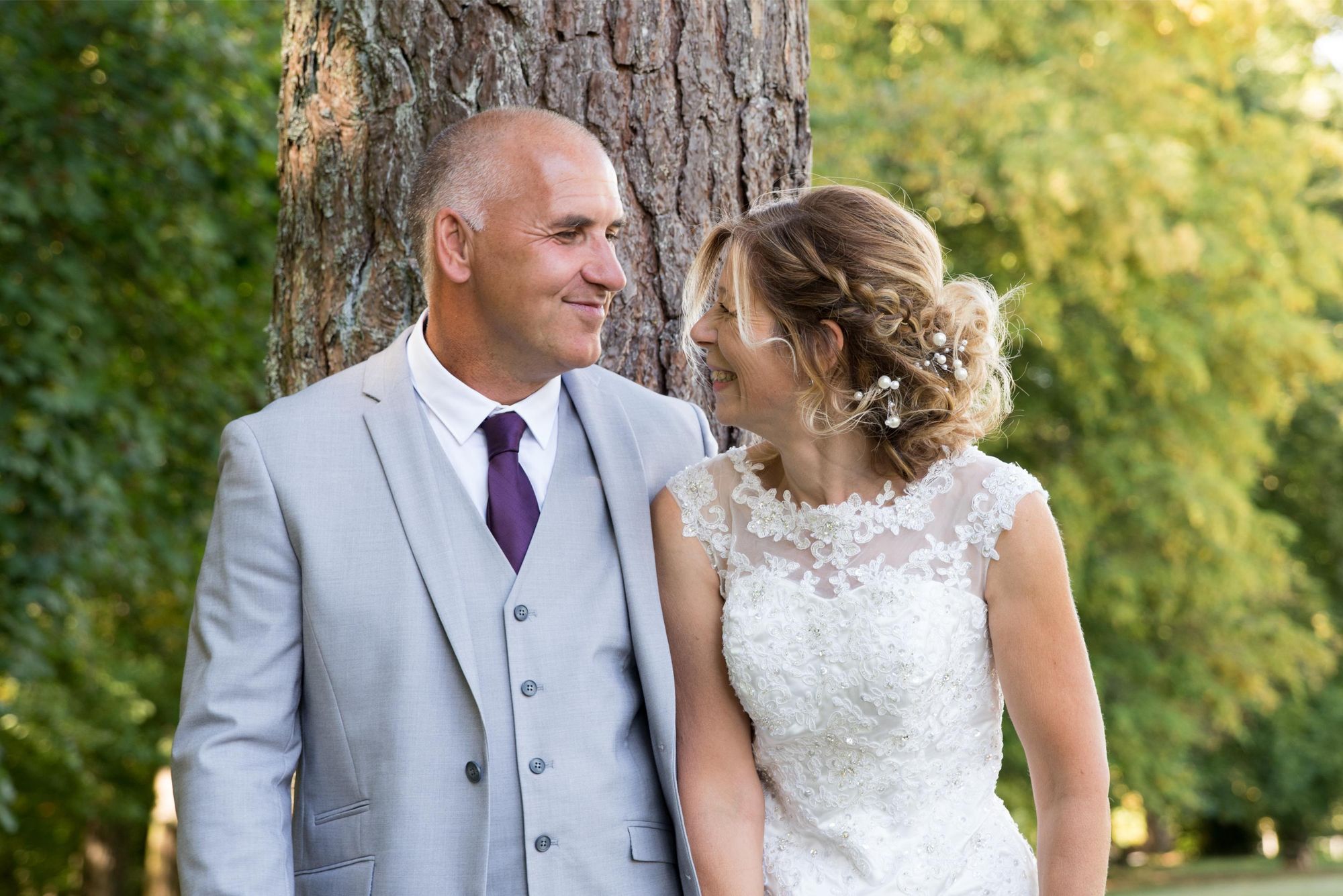 Photo de mariage couple souriant à Vesoul
